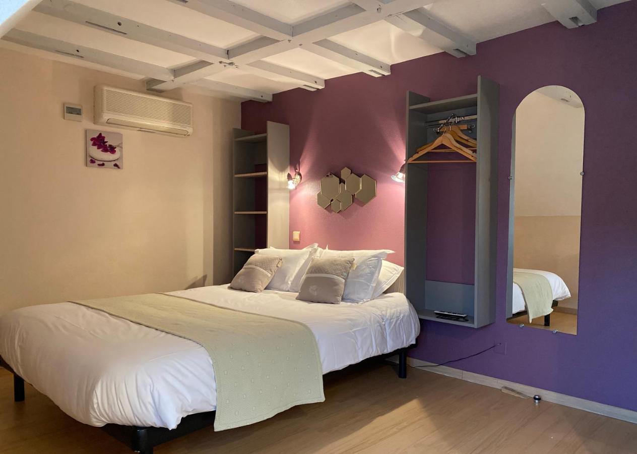 Hotel Des Bains Figeac Esterno foto